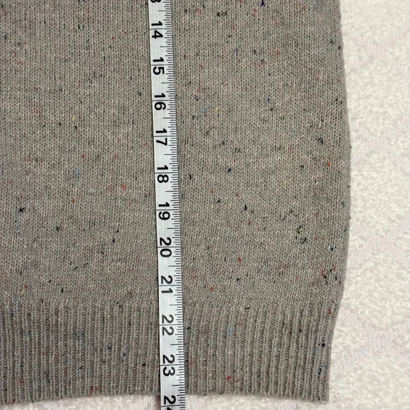 Architect sweater, size medium, slight puff three-quarter length sleeve medium - Picture 4 of 9